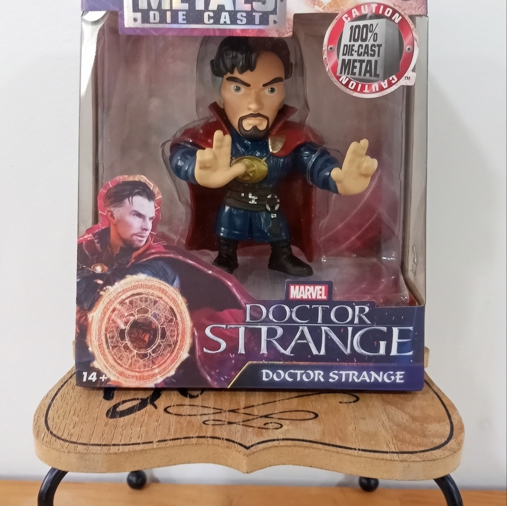 Marvel - Dr. Strange (M265) Toy Figure ~ Free Shipping ☆ NWT